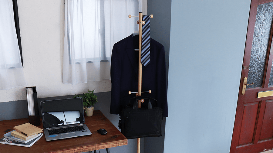 \ スタッフ日記を更新しました / 冬の準備はOK? コートハンガー&ハンガーラックの選び方