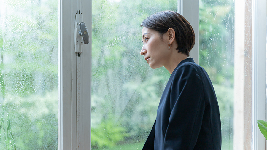 大雨で帰宅不能？地震だけじゃない「社内待機」と備蓄品点検の再チェック